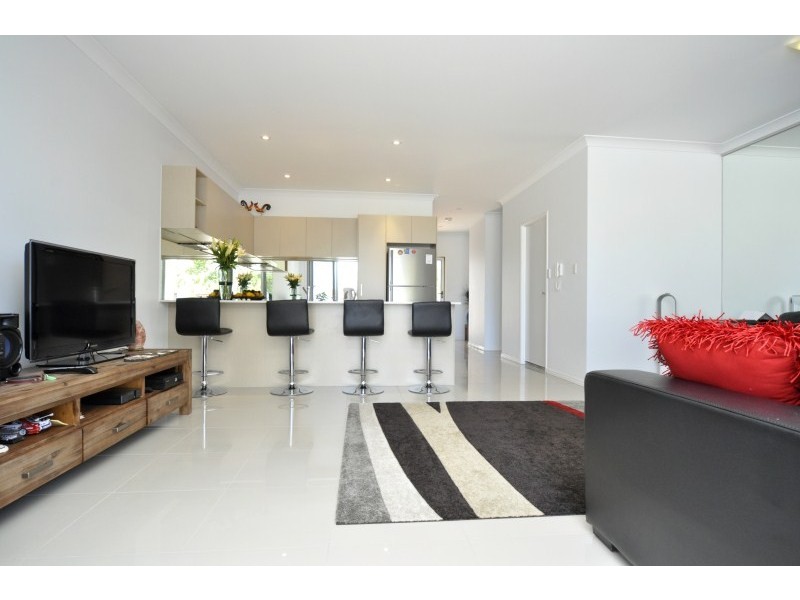 3/430 Pine Ridge Road, Coombabah QLD 4216