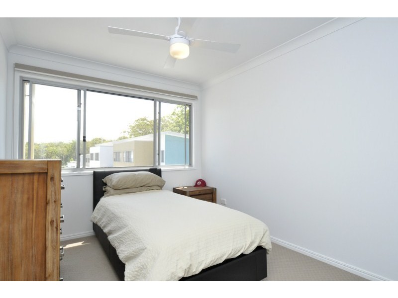 3/430 Pine Ridge Road, Coombabah QLD 4216