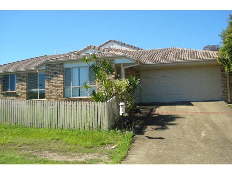 2/13 Carolyn Street, Upper Coomera QLD 4209