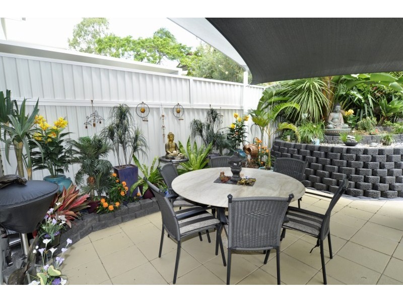 2/62 Compass Drive, Biggera Waters QLD 4216