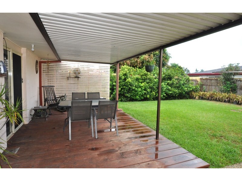 24 Bluegum Avenue, Hollywell QLD 4216