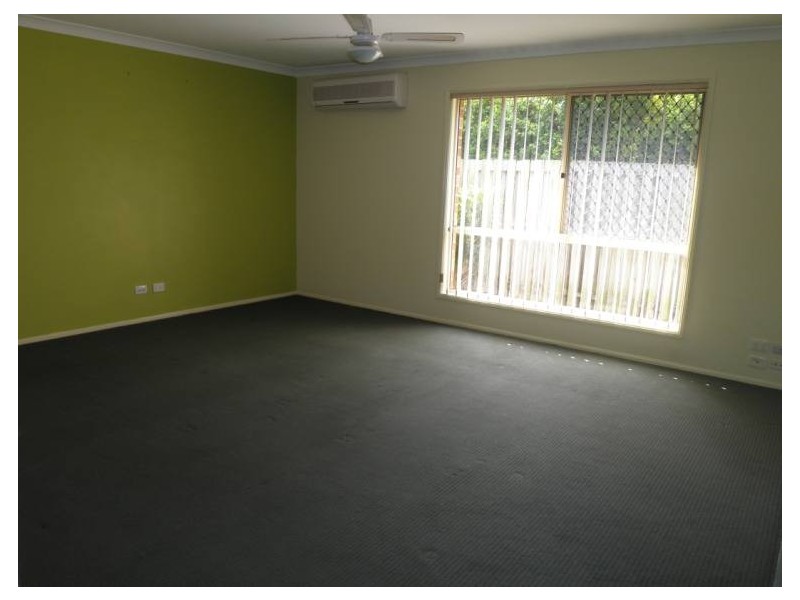 2/119 Greenacre Drive, Parkwood QLD 4214