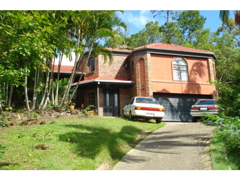 14 Avon Court, Pacific Pines QLD 4211