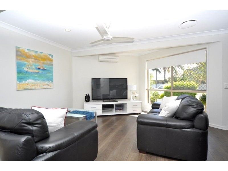 3/38 Abalone Avenue, Paradise Point QLD 4216
