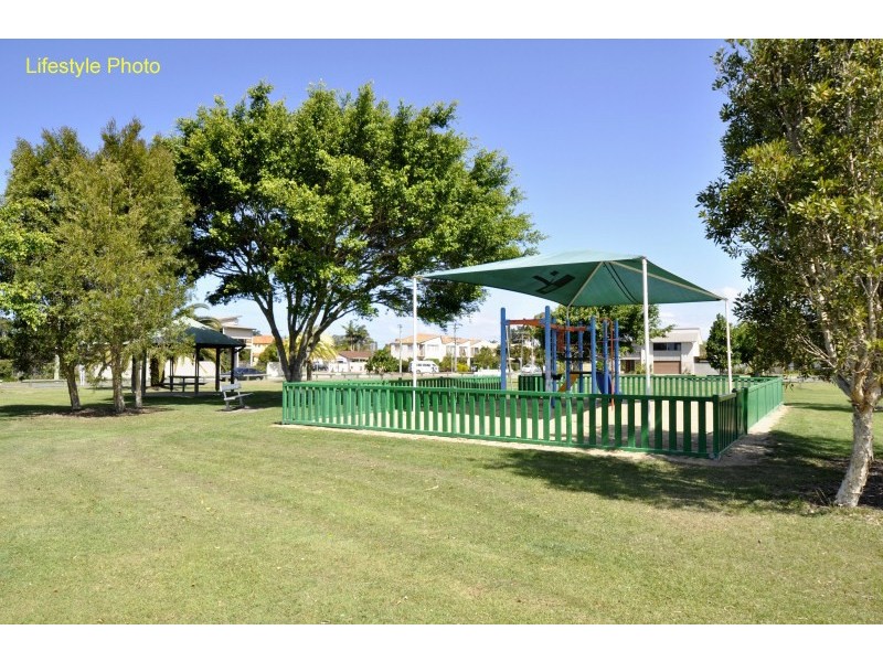 3/38 Abalone Avenue, Paradise Point QLD 4216