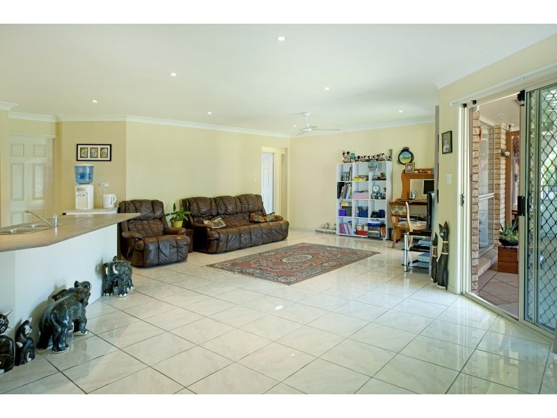 121 Monterey Keys Drive, Monterey Keys QLD 4212