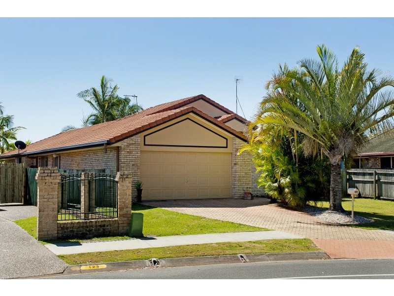 121 Monterey Keys Drive, Monterey Keys QLD 4212