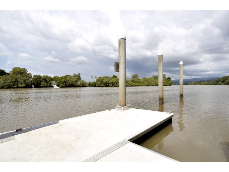 27/2 Koala Town Road, Upper Coomera QLD 4209