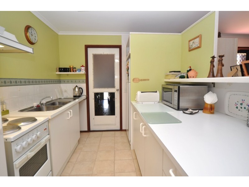 2/26 Kangaroo Aveue, Coombabah QLD 4216
