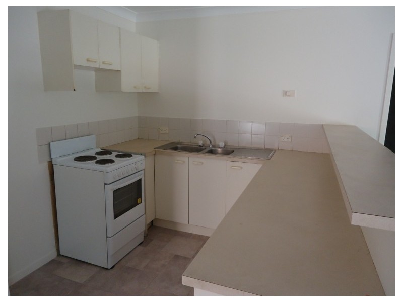 5/137 Olsen Avenue, Labrador QLD 4215
