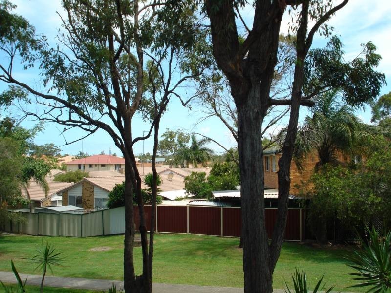 4/212 Central Street, Labrador QLD 4215