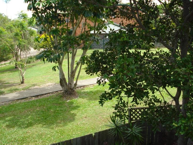 4/212 Central Street, Labrador QLD 4215