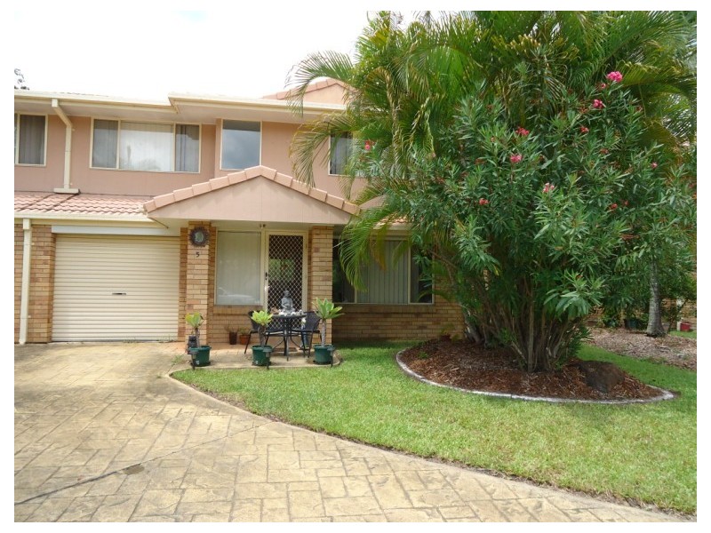 5/5 Fig Tree Court, Oxenford QLD 4210