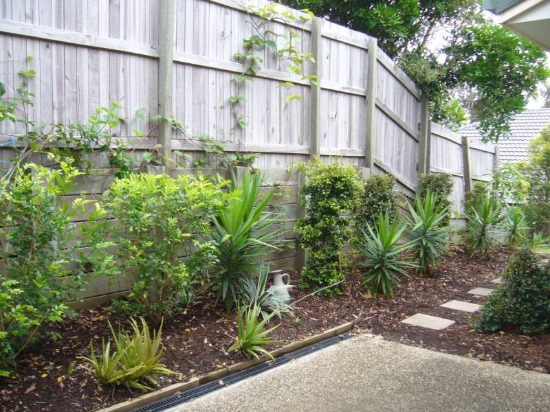 2/60 Freestone Drive, Upper Coomera QLD 4209