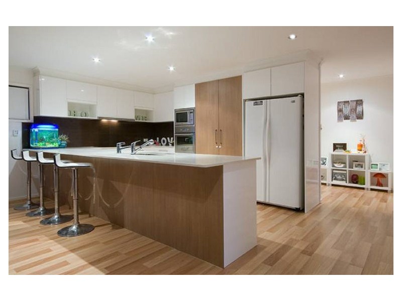 7 Wills Court, Paradise Point QLD 4216