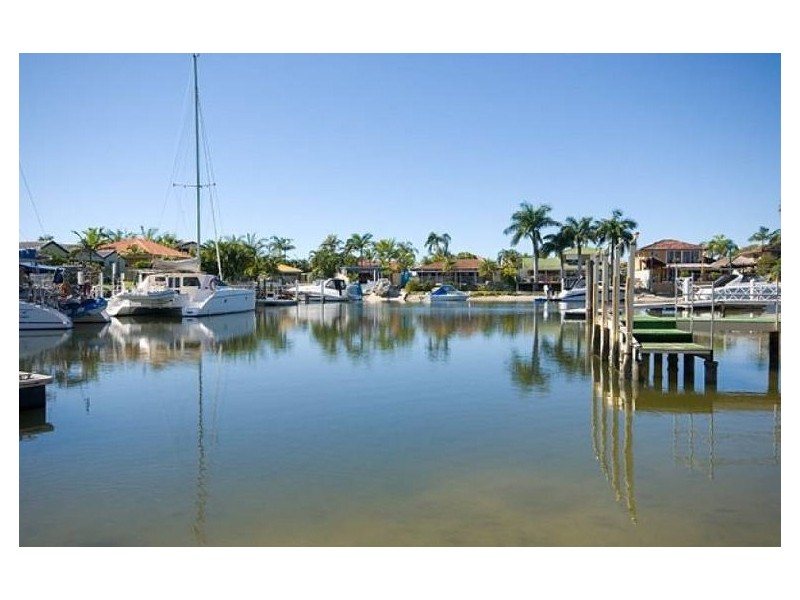 7 Wills Court, Paradise Point QLD 4216