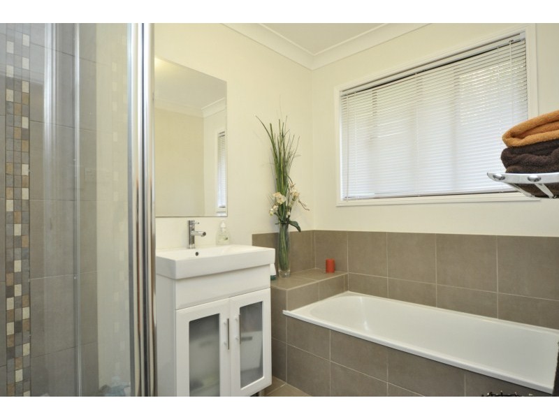 7 Chindrina Street, Hope Island QLD 4212