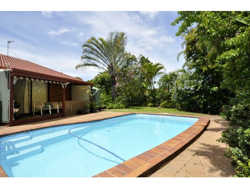 13 Frome Place, Coombabah QLD 4216