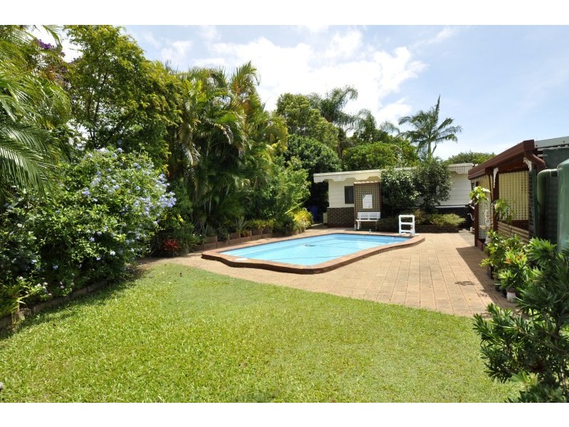 13 Frome Place, Coombabah QLD 4216