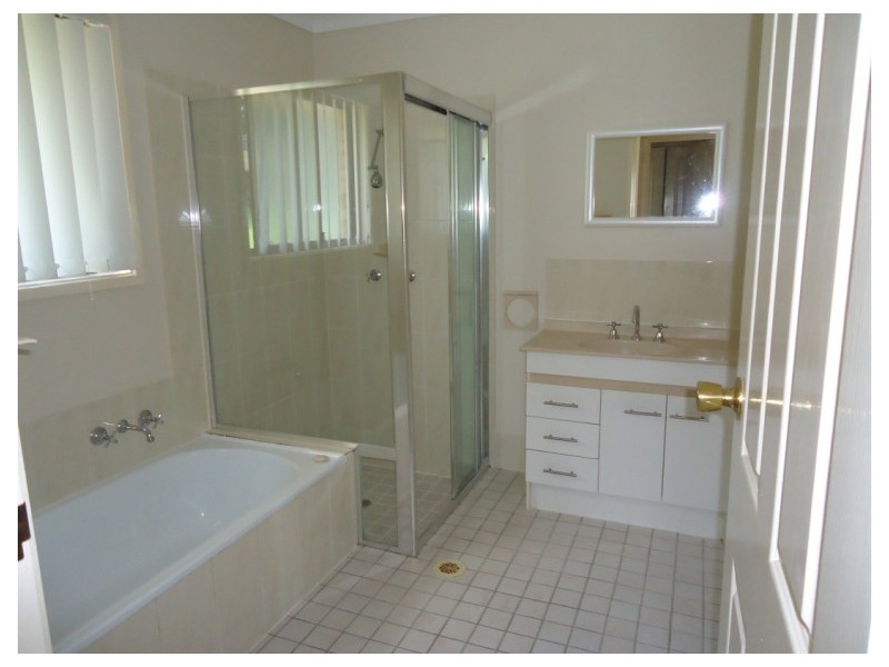 6 Lachlan Drive, Coomera QLD 4209