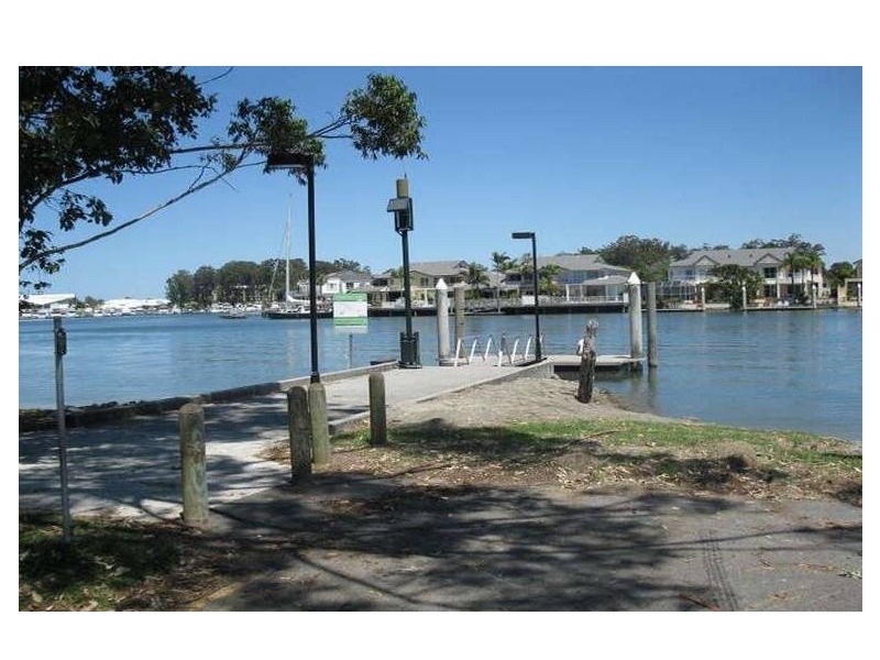 6 Lachlan Drive, Coomera QLD 4209