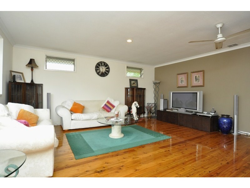 49 Gordon Street, Labrador QLD 4215