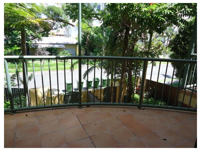 2/3 Bradford Street, Labrador QLD 4215