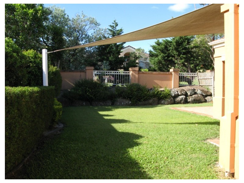 10 Abby Crescent, Ashmore QLD 4214