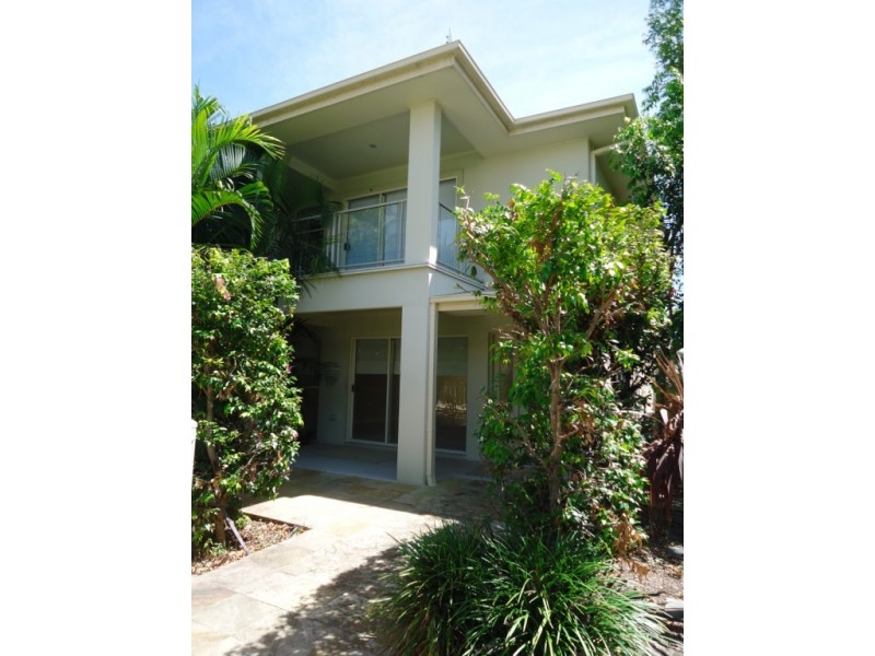 6/27 Gordon Street, Labrador QLD 4215