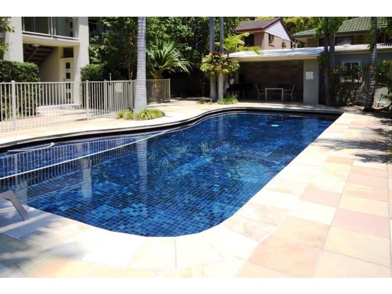 6/27 Gordon Street, Labrador QLD 4215