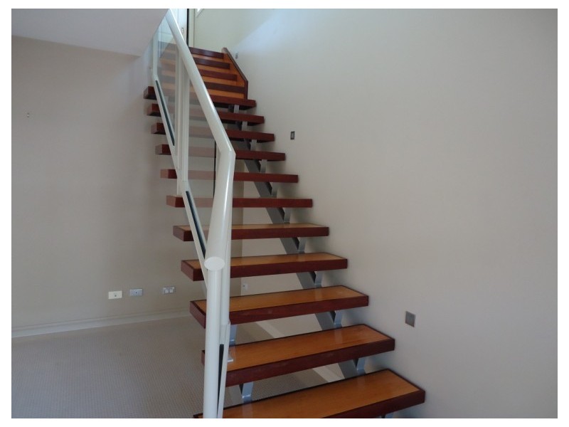 6/27 Gordon Street, Labrador QLD 4215