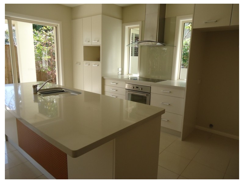 6/27 Gordon Street, Labrador QLD 4215