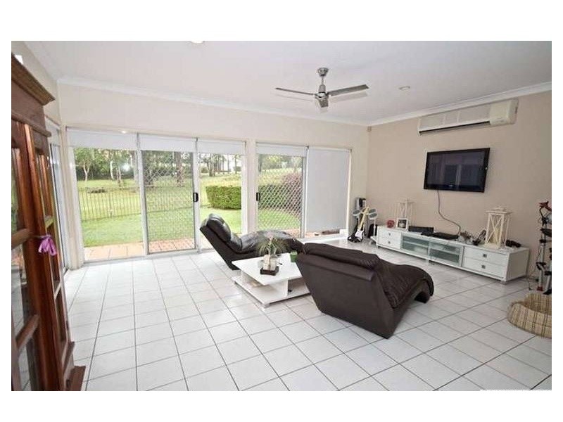 50 Fitzalan Circuit, Arundel QLD 4214