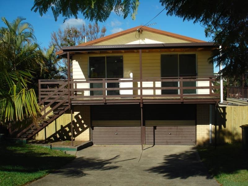 354 Government Road, Labrador QLD 4215
