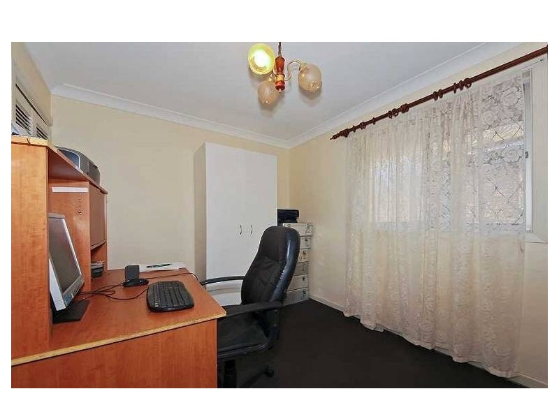 18 Billington Street, Labrador QLD 4215