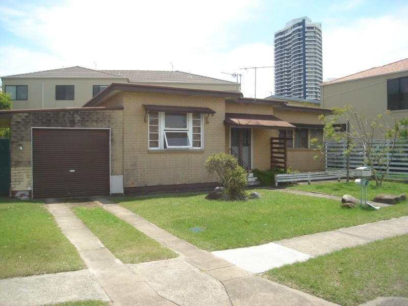 5 Ray Street, Biggera Waters QLD 4216