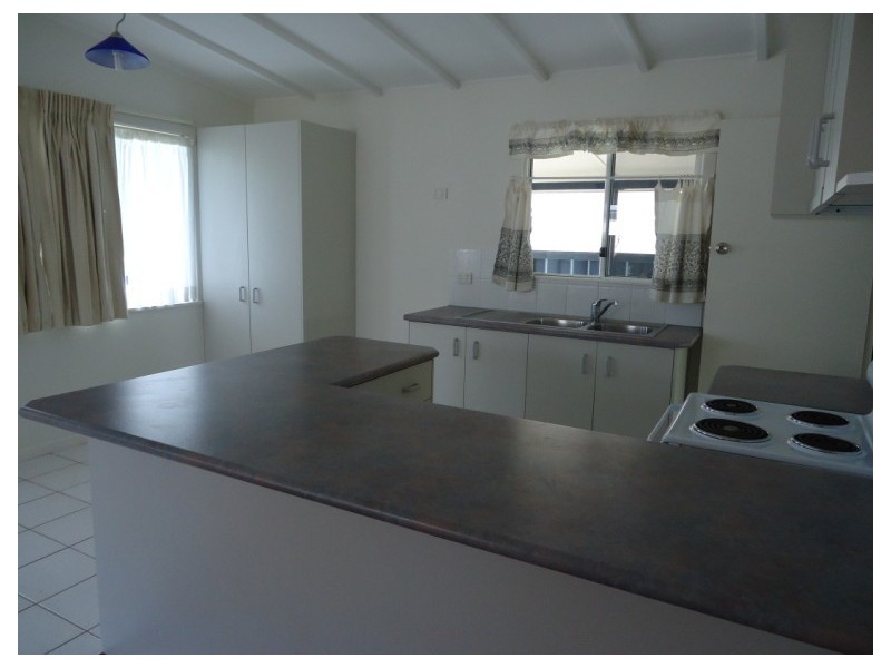 9 Nevenia Street, Labrador QLD 4215