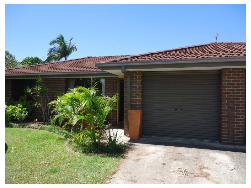 2/47 Usher Avenue, Labrador QLD 4215