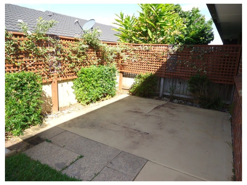 2/47 Usher Avenue, Labrador QLD 4215