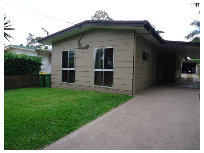 7 Bundarra Street, Coombabah QLD 4216