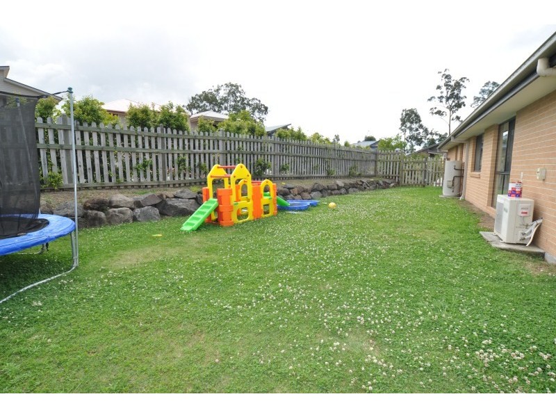7 Silver Gull Street, Coomera QLD 4209