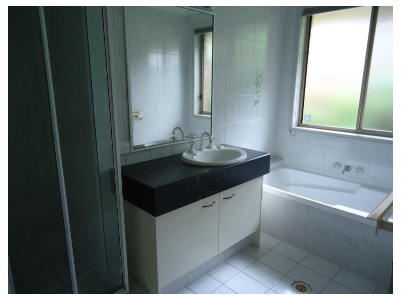 3 Putter Place, Arundel QLD 4214