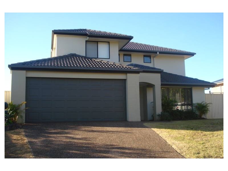 71 Ingles Circuit, Arundel QLD 4214
