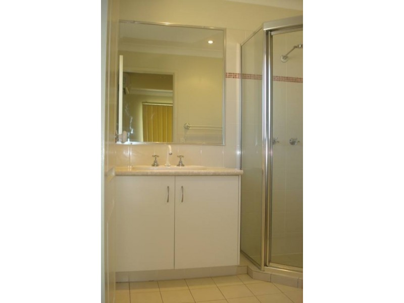 71 Ingles Circuit, Arundel QLD 4214