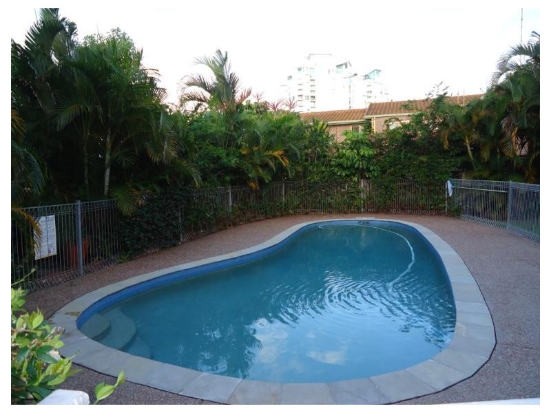 6/27 Whiting Street, Labrador QLD 4215