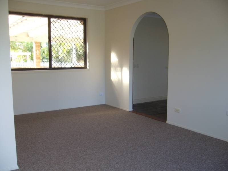 39 California Drive, Oxenford QLD 4210