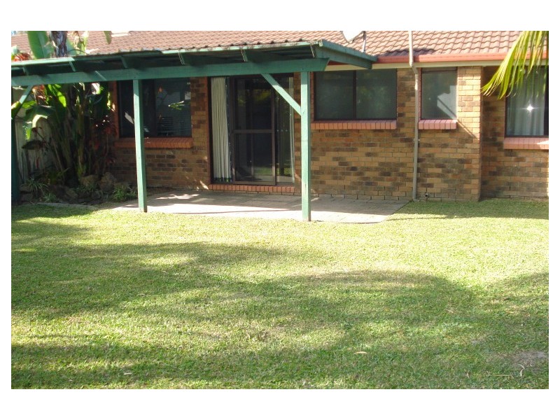 2/24 Morinda Way, Labrador QLD 4215