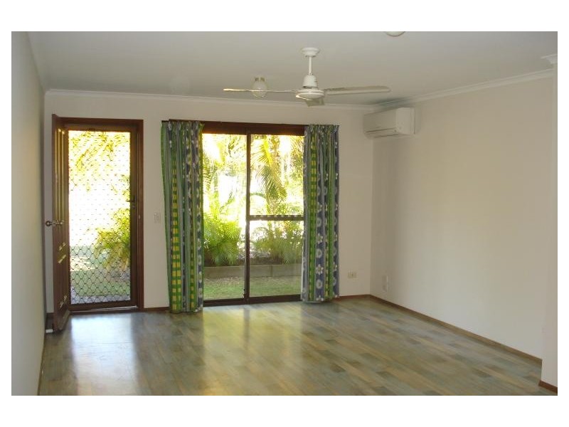 2/24 Morinda Way, Labrador QLD 4215