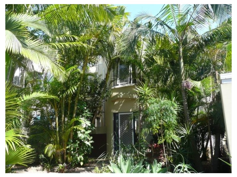 2/16 Hollywell Road, Biggera Waters QLD 4216