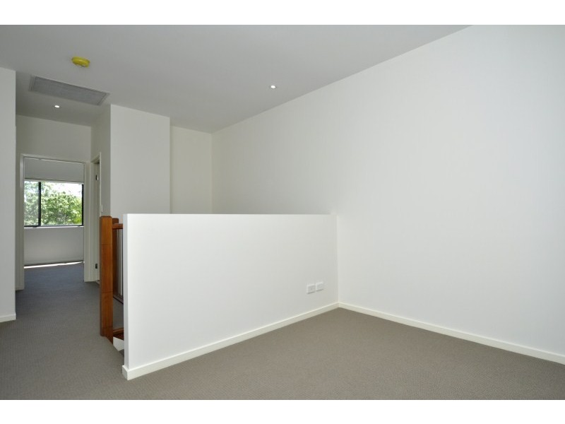 1/7 Penrock Parade, Labrador QLD 4215